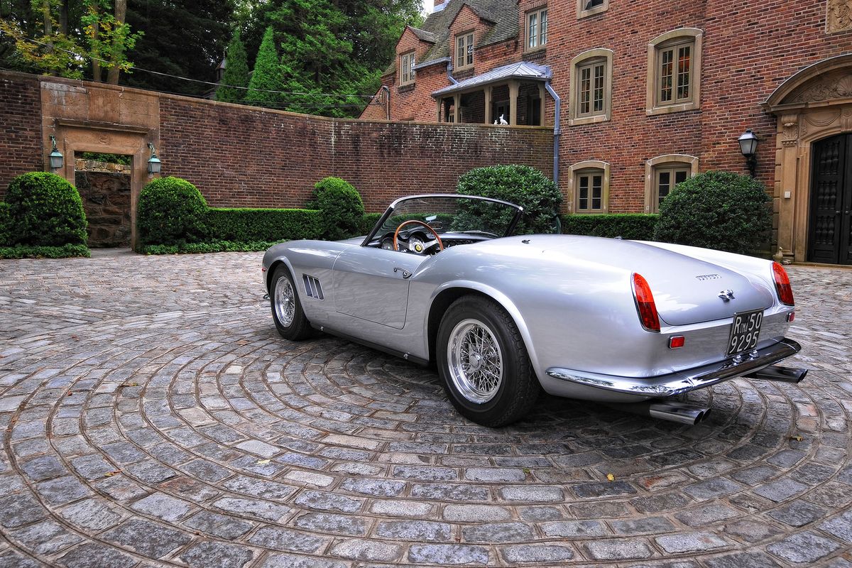 Ferrari 250 California